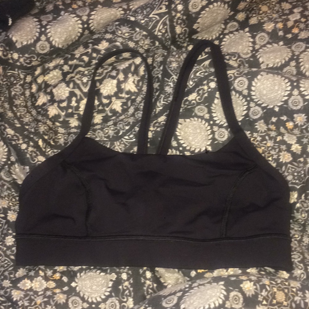 Lululemon sports bra